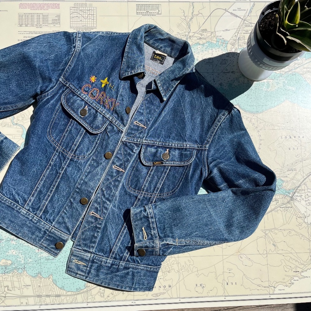 Vintage '90s Lee Jean Jacket with Embroidery